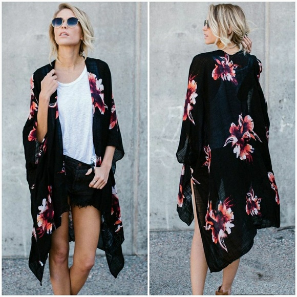AJ's Threads Accessories - Floral Print Kimono Shawl-Black